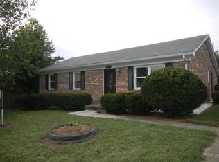 202 Holiday Dr, Nicholasville, KY