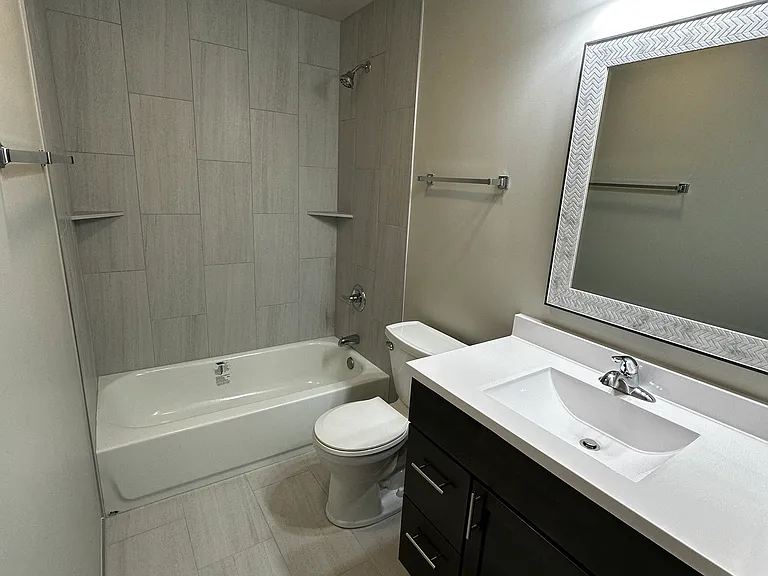 837 N Cline Ave #3 — Photo 6