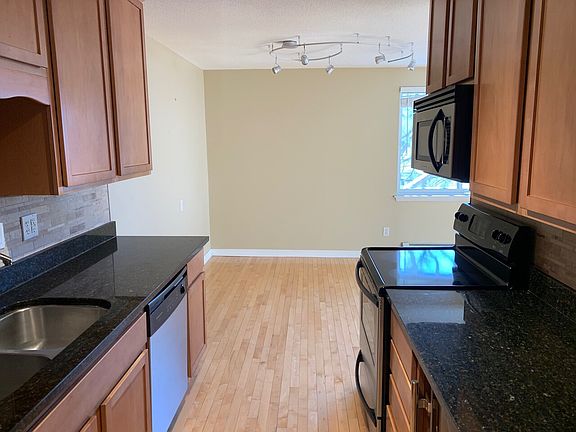 3rd image of 2700 W 44th St