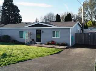 305 Park St, Gaston, OR 97119