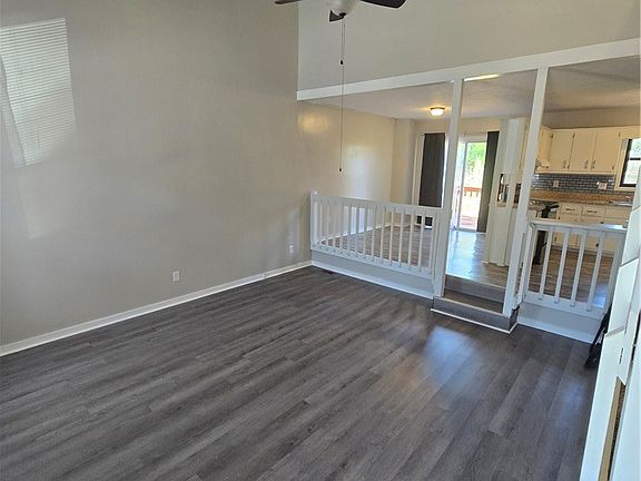 4th image of 6484 Kelmscot Ct