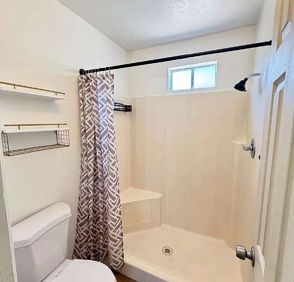 846 N Revere #202 — Photo 7