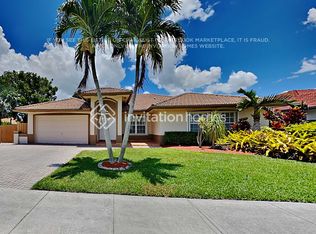 15738 SW 99th St, Miami, FL 33196