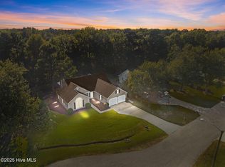 2805 Colonel Lamb Dr, Wilmington, NC 28405