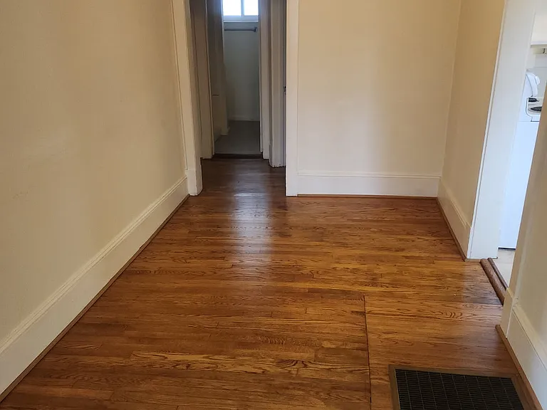dining area adjacent to kitchen. House is vacant ready to move-in.