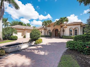 1904 Cocoplum Way, Naples, FL 34105