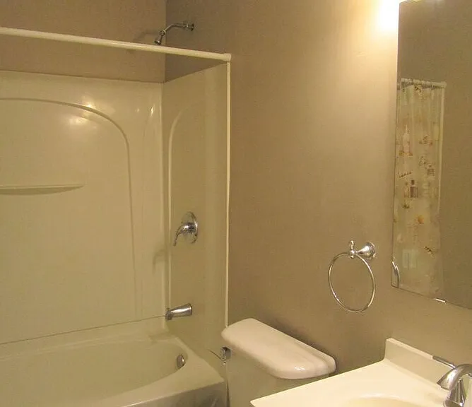 710 Oxford Square Dr — Photo 11