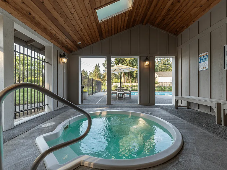 Explore Stonegate Apartments