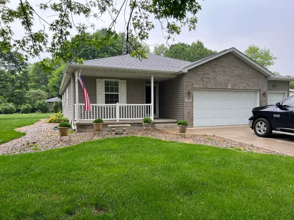 13 Morningside Dr, Valparaiso, IN 46383