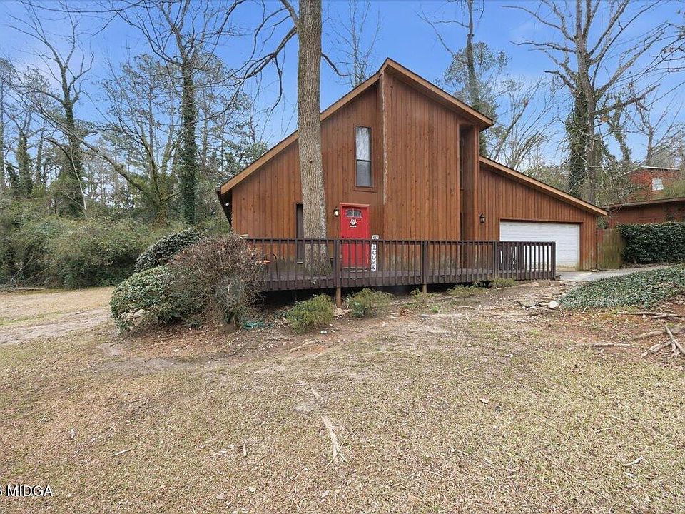 1st image of 658 Tucker Rd