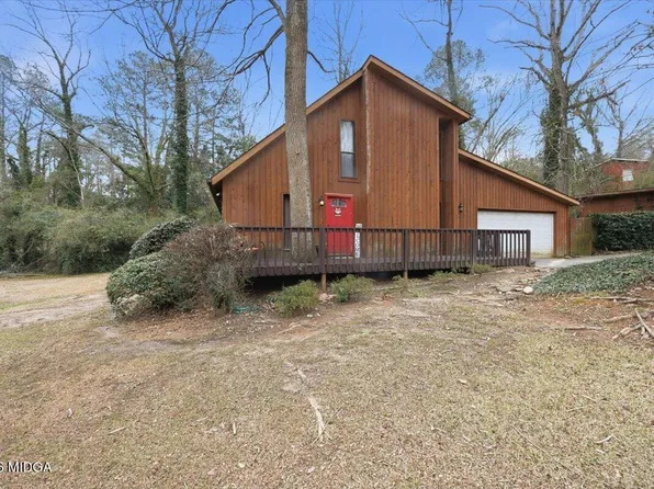 658 Tucker Rd, Macon, GA 31210