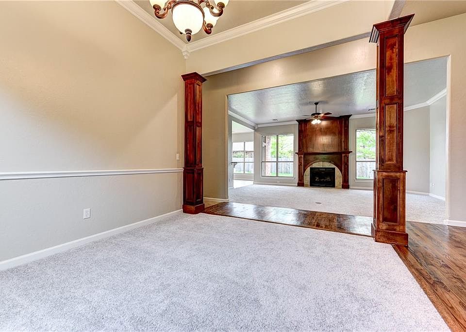 1st image of 205 Highland Gln