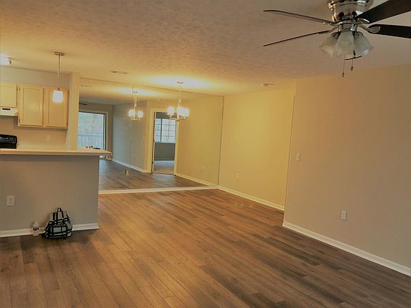 5th image of 420 Carrington Ln APT 206