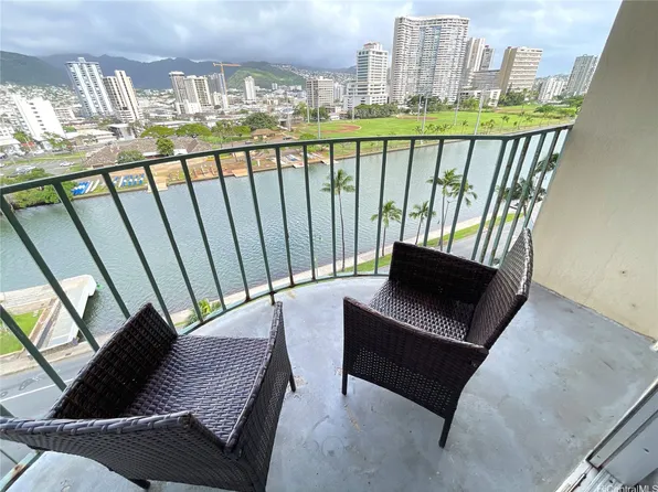 1909 Ala Wai Blvd APT 1003, Honolulu, HI 96815