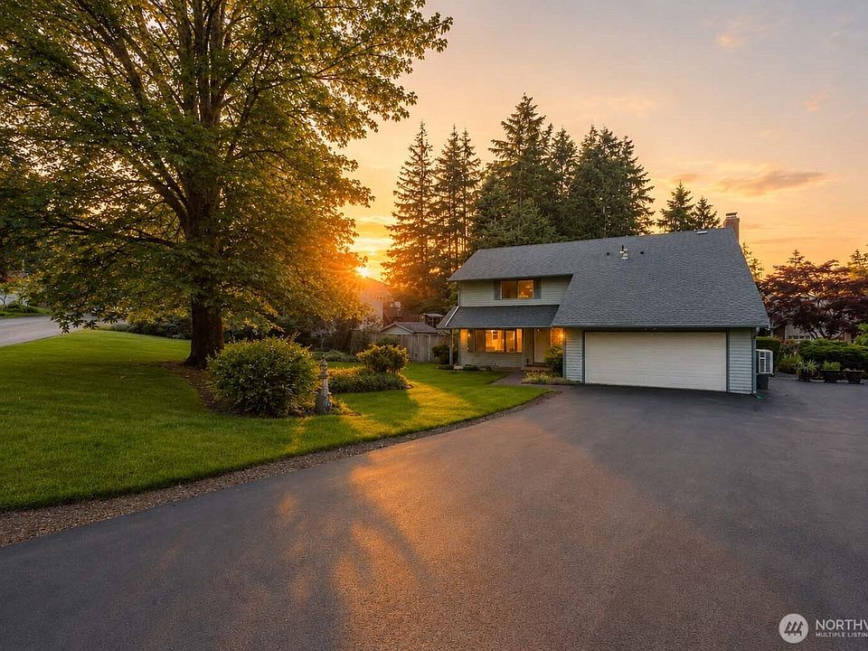 1st image of 2222 NE Lexington Drive