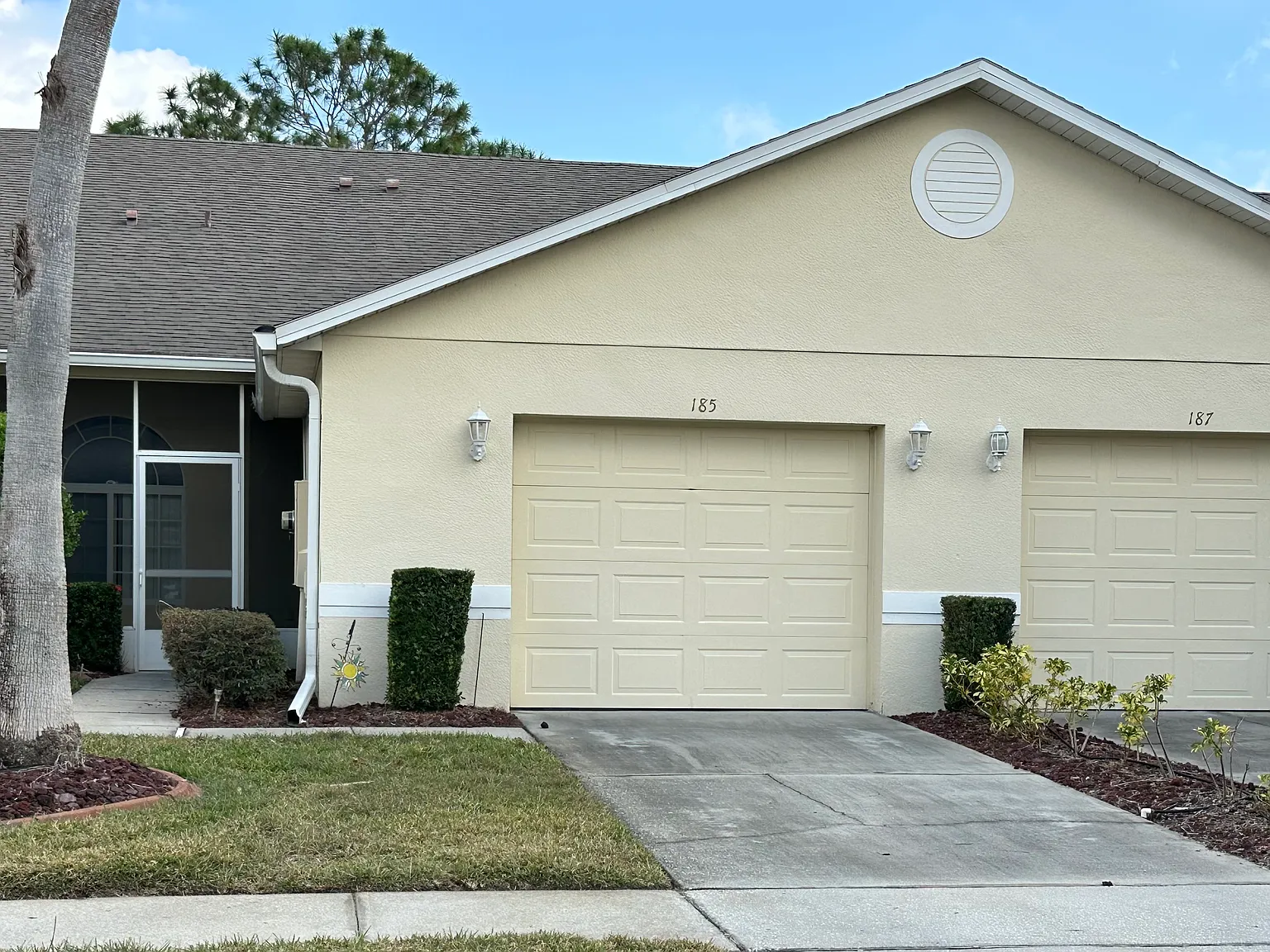 185 Club Villas Ln — Photo 1