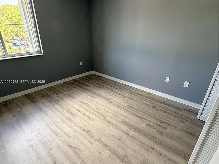 15741 SW 137th Ave #204 — Photo 5