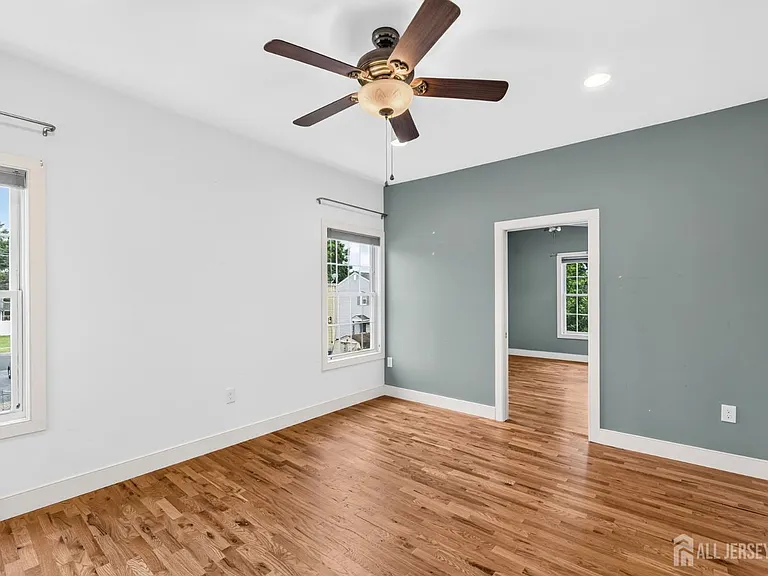 262 Prospect Ave — Photo 16
