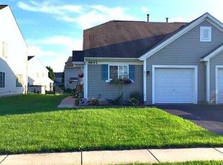 4642 Magnolia Ln, Lake In The Hills, IL 60156
