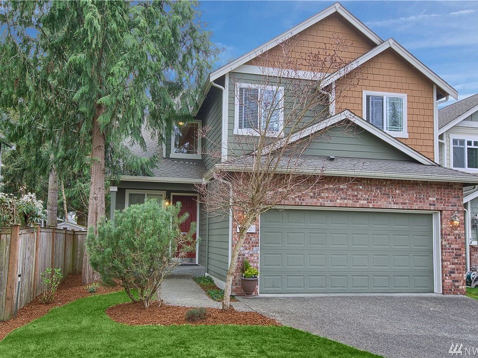 1st image of 1122 204th Pl SW