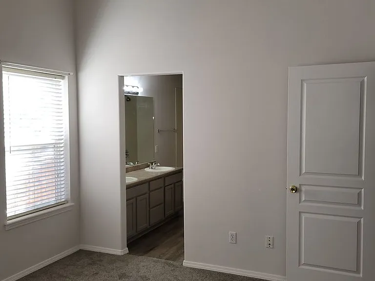 5561 Prairie Schooner Dr — Photo 8