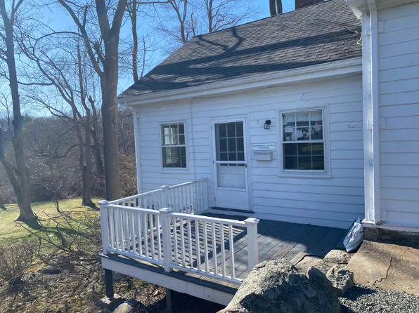 33 Way Rd, Gloucester, MA 01930