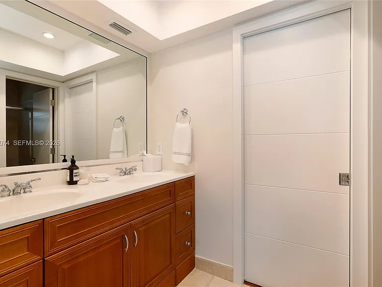 7322 Vistalmar St — Photo 25