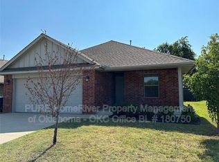 139 Saint Charles Way, Midwest City, OK 73130