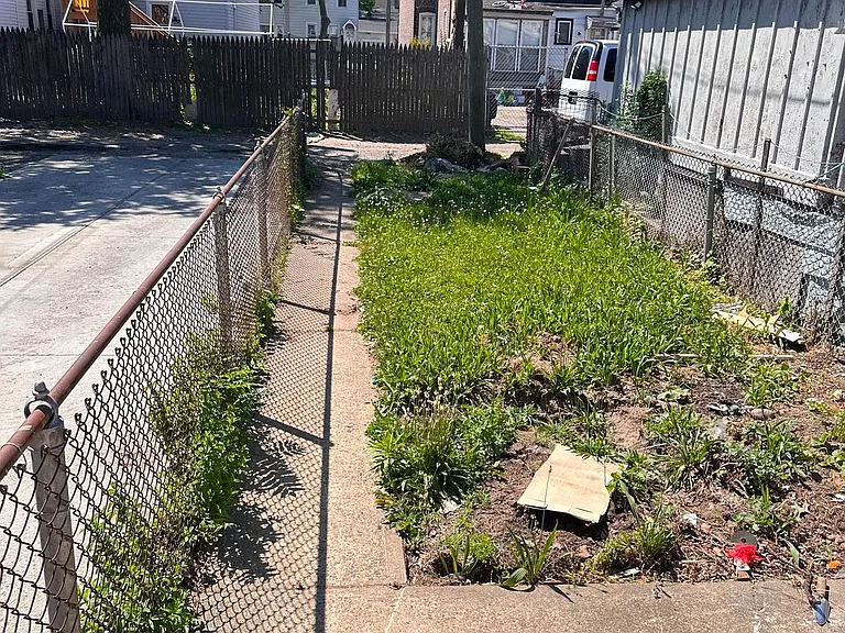 247 Morris Ave — Photo 17