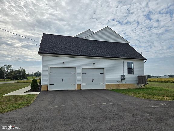 3rd image of 89 Marlboro Rd