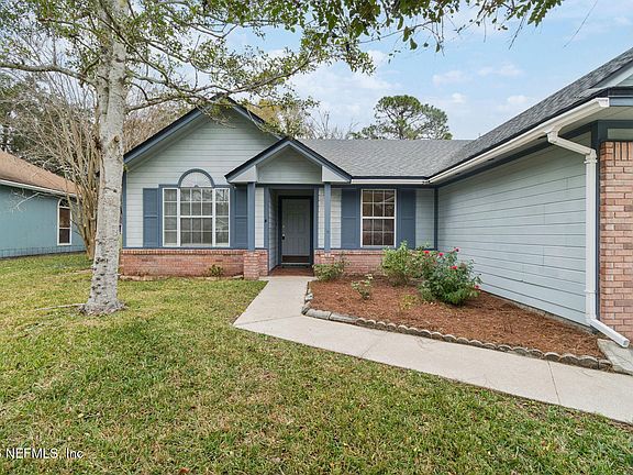 3rd image of 2111 ST MARTINS Drive E