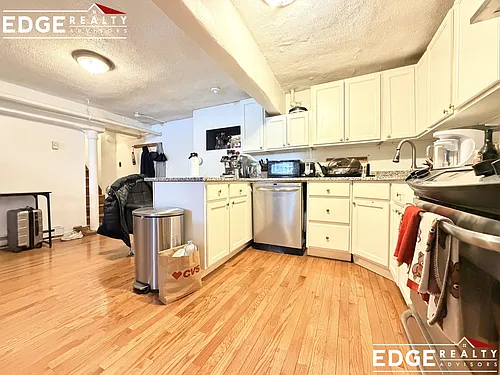 76 Egmont St #A Photo 1