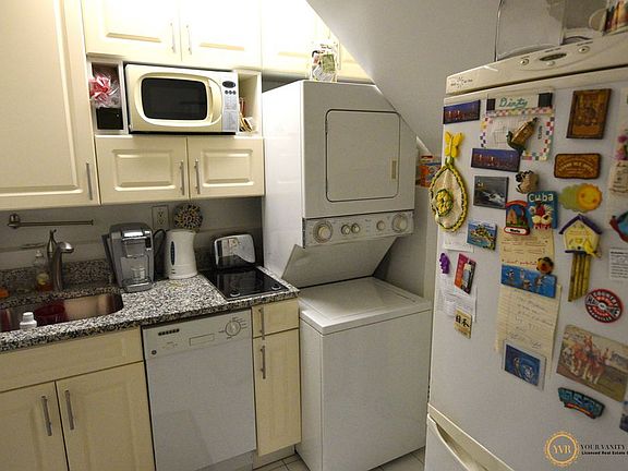 5th image of 2025 Broadway APT 10C