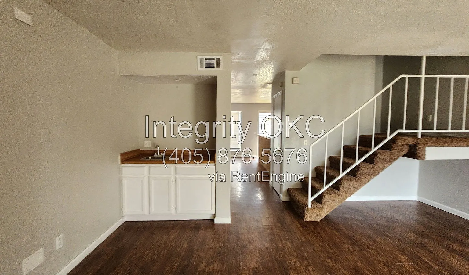 2 bed, 2.5 bath, 1332 sqft, $1,100 — Photo 4