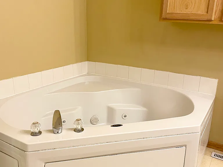 3805 NE Gardenia Ln — Photo 20