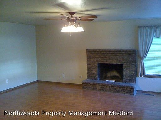2nd image of 1715 Hart Ave