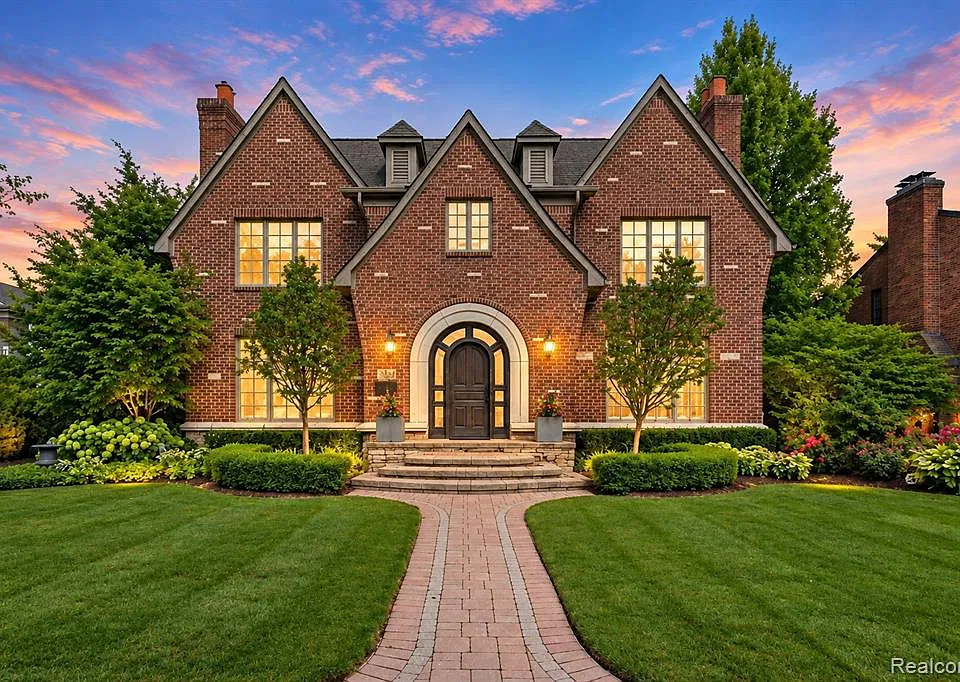 321 Aspen Rd