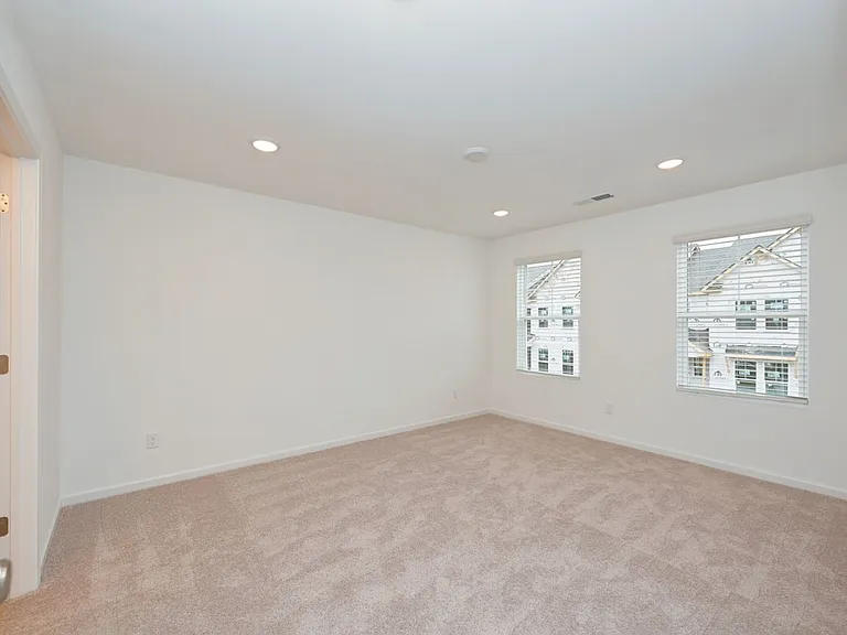 2900 Suzanne Landon Dr #E2 — Photo 28