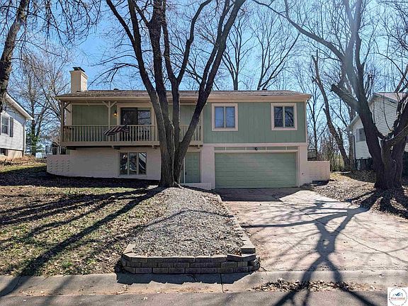 2nd image of 2100 N Gaines Dr