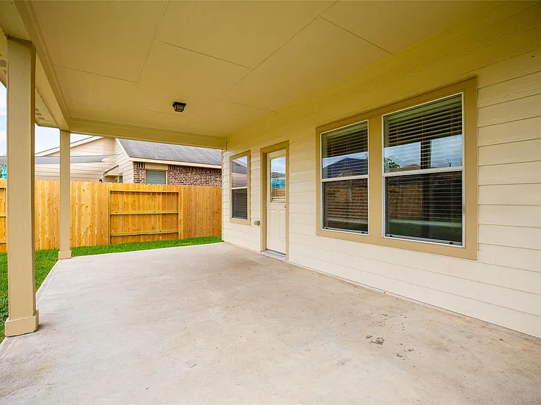 22714 Pantego Ln — Photo 21