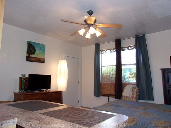 4th image of 833 E 24th Ave APT 108