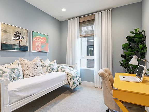 Deerwood Heights in San Ramon by Trumark Homes I Office Den