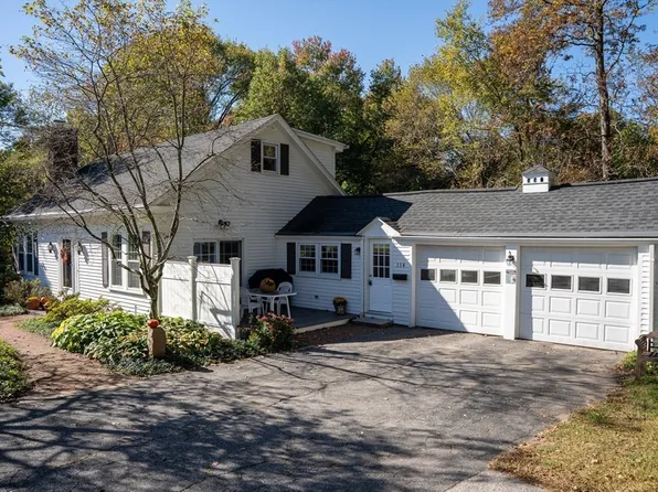 114 Grafton St, Shrewsbury, MA 01545