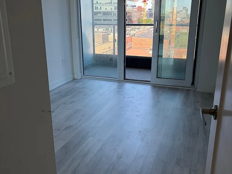 70 Princess St #806-E — Photo 6