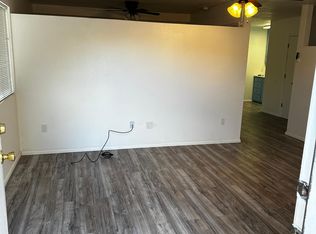 7026 Isleta Blvd SW, Albuquerque, NM 87105