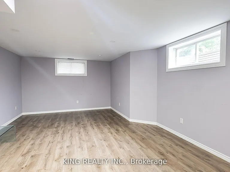 1223 Coronation Dr — Photo 35