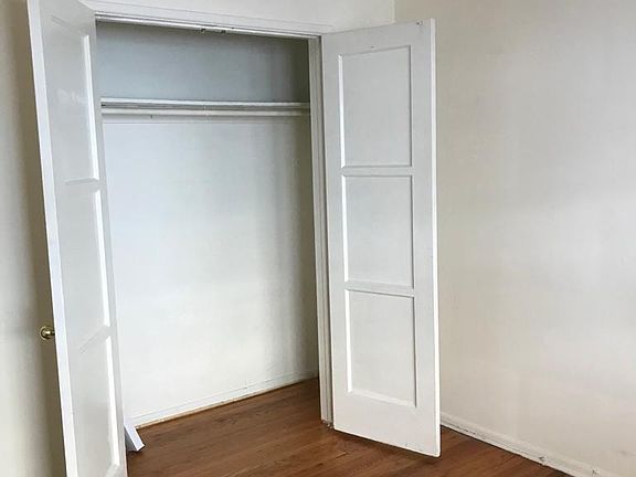 4th image of 200-1311 15th St #200
