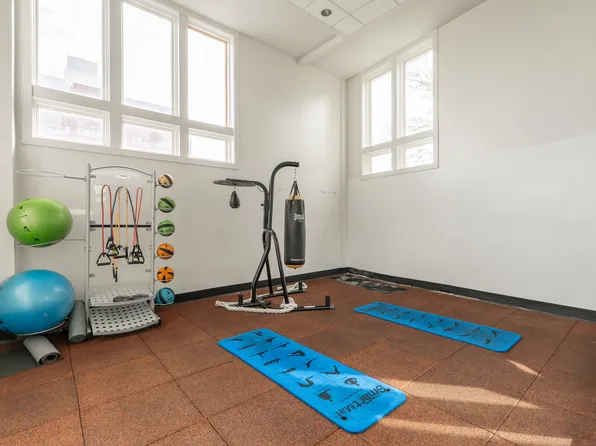 90 Bay Street Landing image 40 of 49