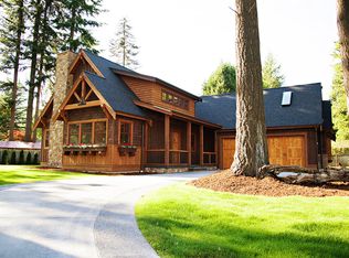 8571 Lynnwood Dr, Lynden, WA 98264