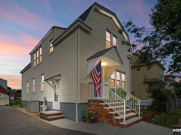 97 Bergen St, Garfield, NJ 07026